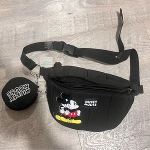 NWT DISNEY Mickey Mouse Belt Bag Black Nylon With Coin Pouch ADJUSTABLE STRAP